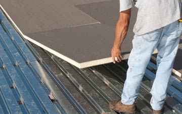 benefits of insulating Glyndyfrdwy flat roofing